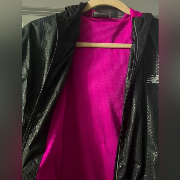 New Balance Lightweight Jacket Size 2X - Picture 5 of 5